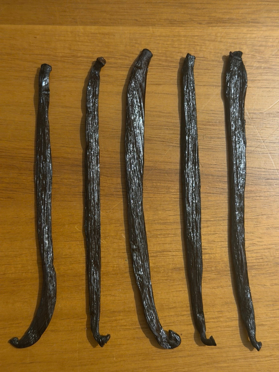 5 Fresh Vanilla Beans Premium Large Whole Vanilla Planifolia Pods in Pristine Condition